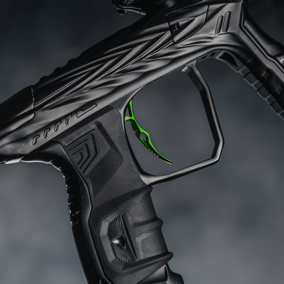 Grim - Double Trigger - Green (Fits Luxe Idol)