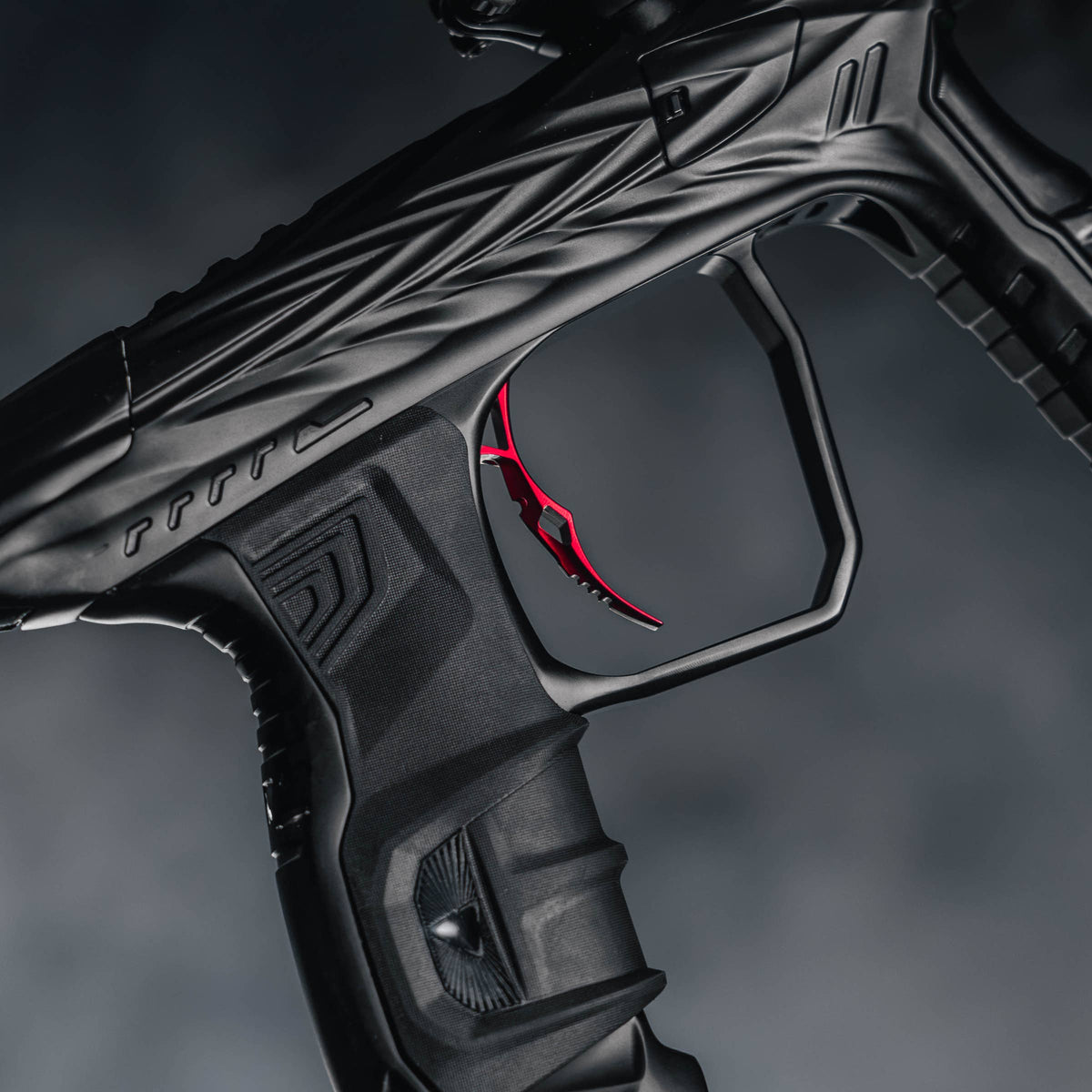 Grim - Double Trigger - Red (Fits Luxe Idol)