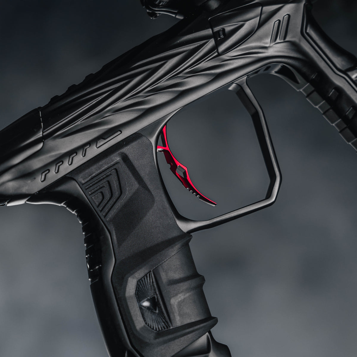 Grim - Double Trigger - Red (Fits Luxe Idol)