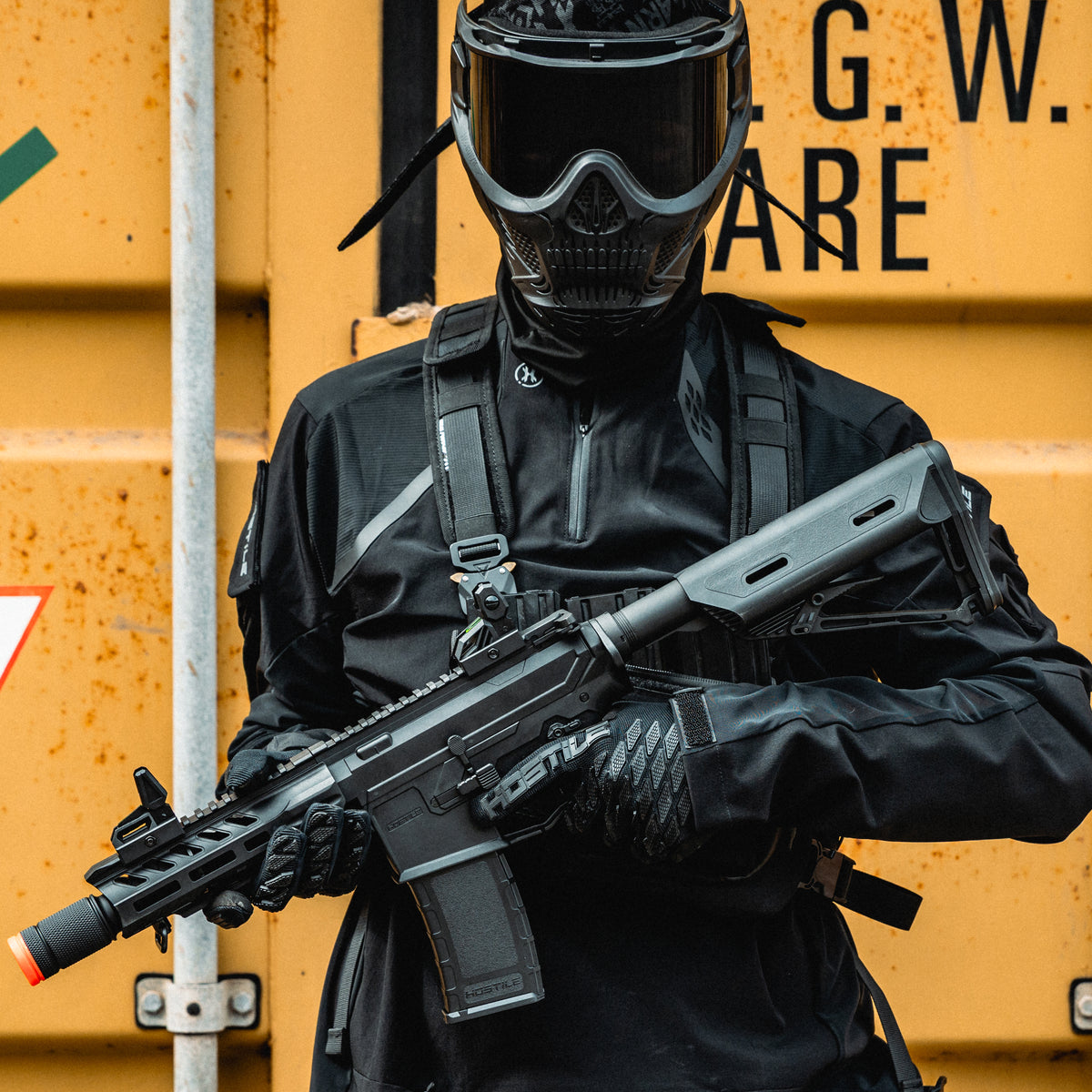 Hostile AEG Kit - RAZE CQB + Battery/Charger
