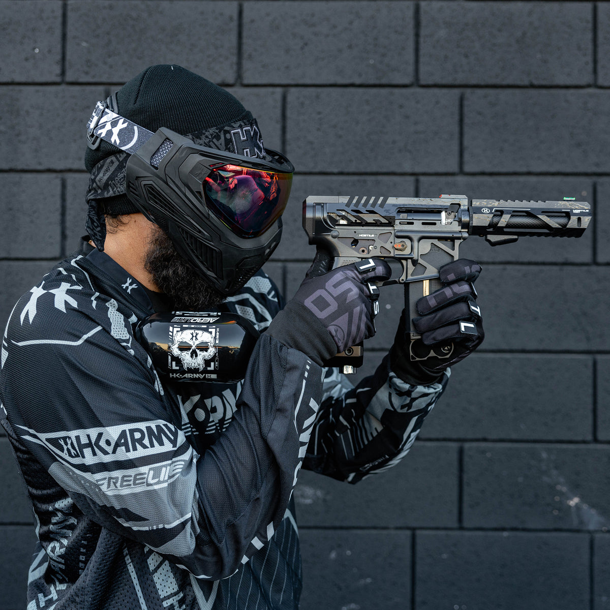 36ci / 4500psi Extra Lite Carbon Fiber Tank - Standard Reg - Doom Black/White