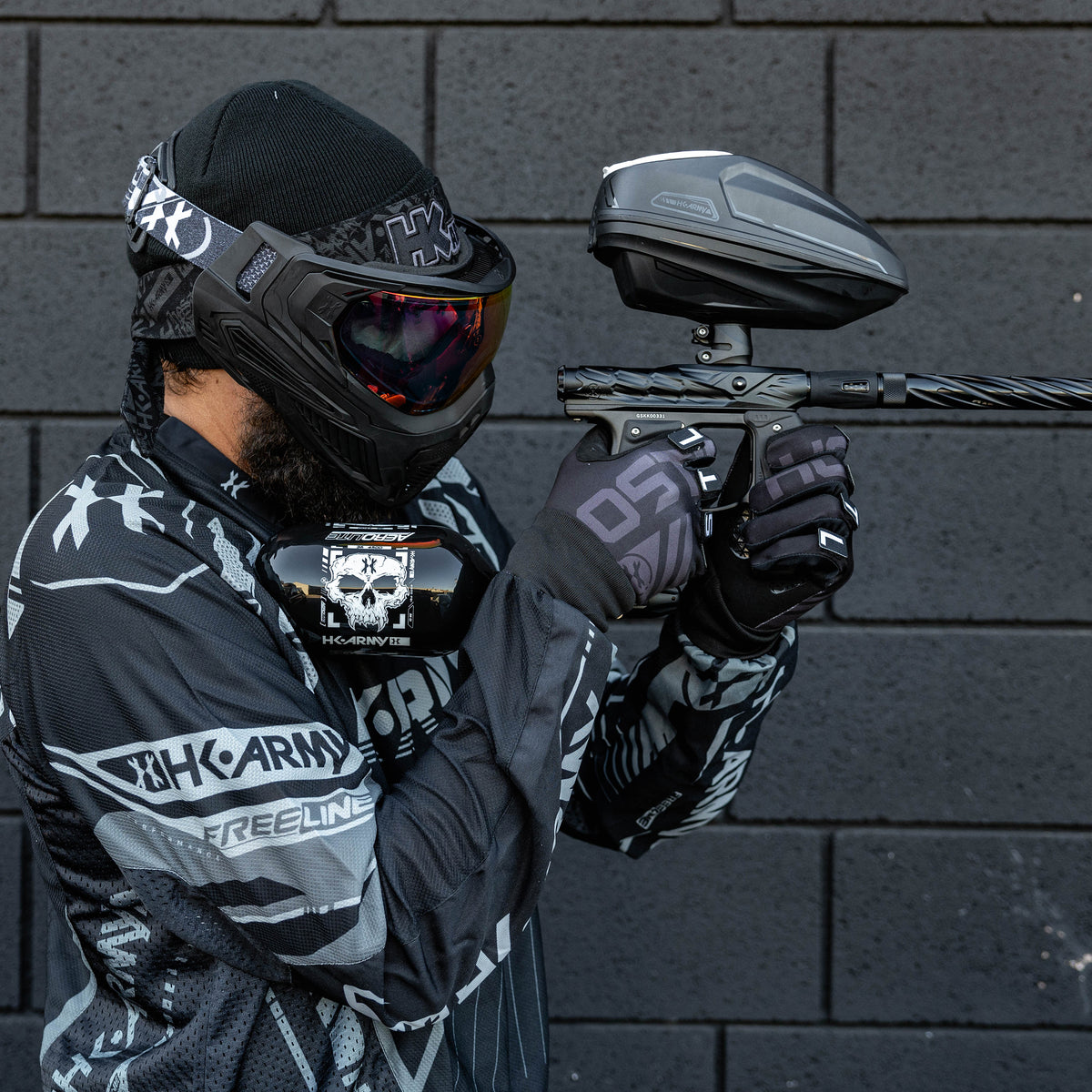 36ci / 4500psi Extra Lite Carbon Fiber Tank - Standard Reg - Doom Black/White