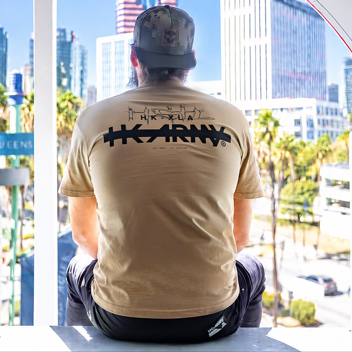 Premium Tee District - Khaki