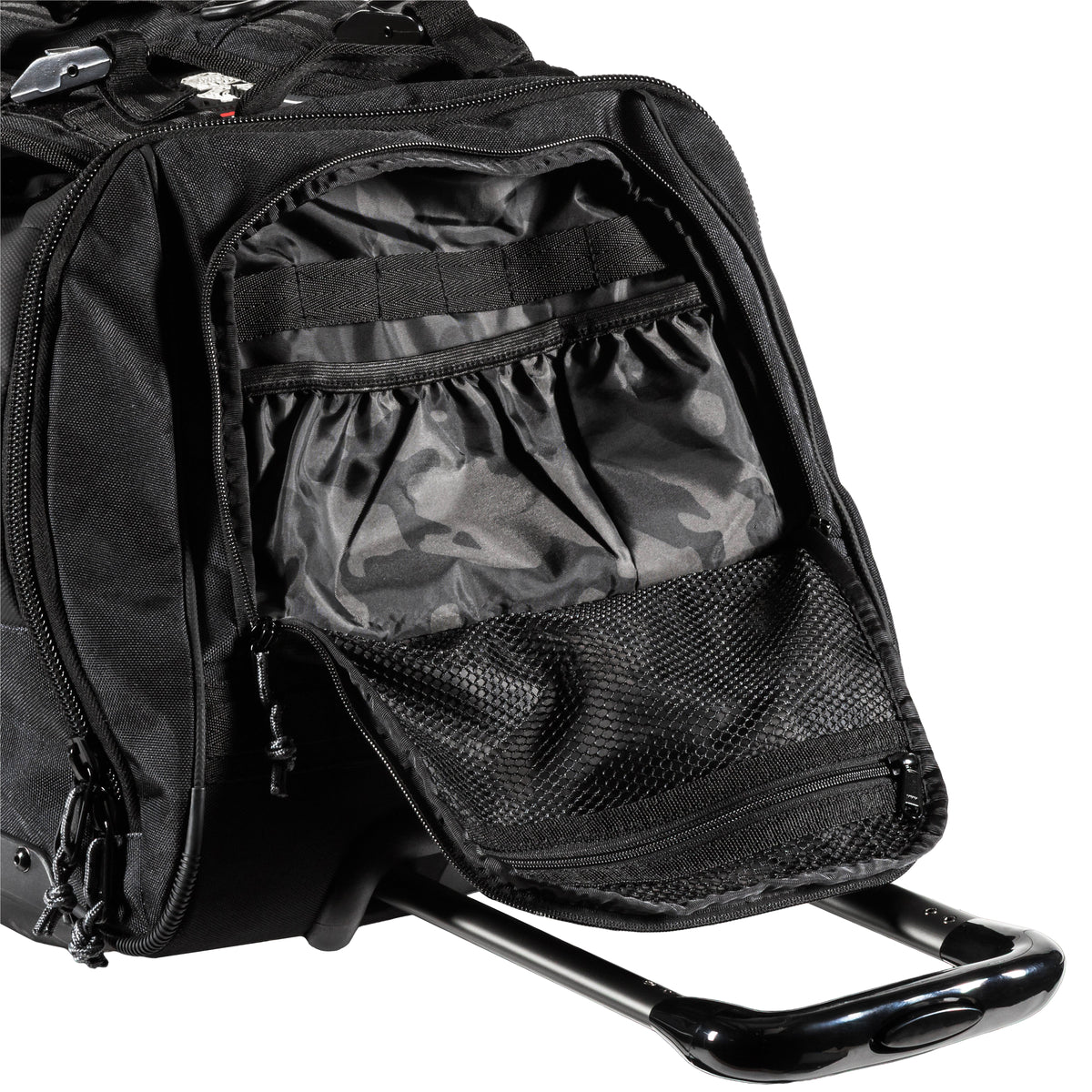 Division One Medium Roller Gear Bag (77L)