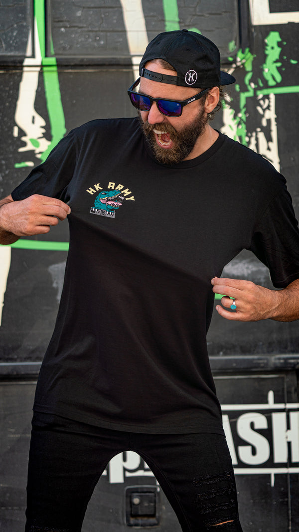 Stomping Cities - T-Shirt - Black