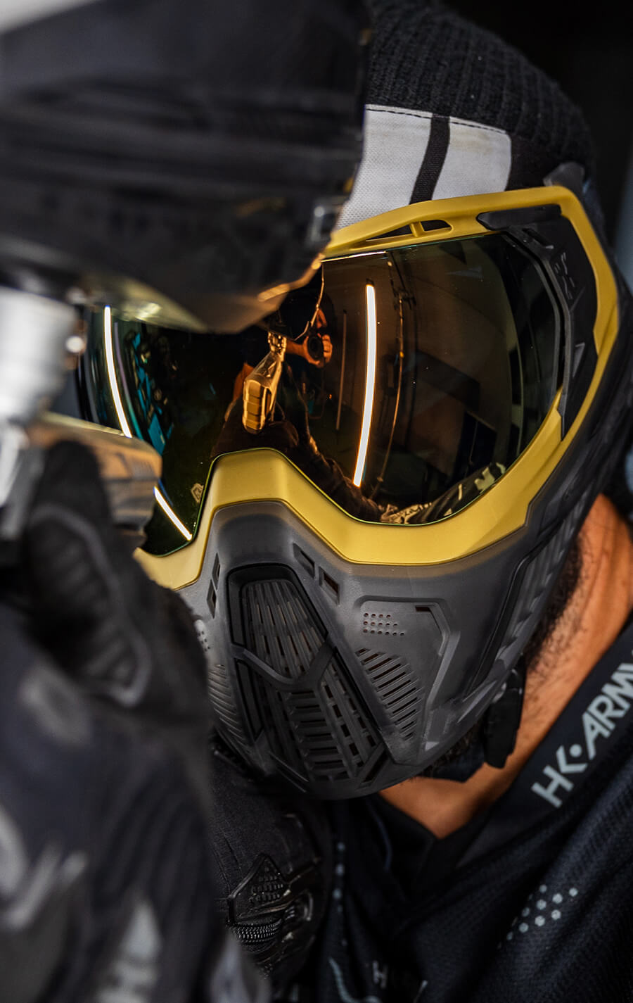 Alloy SLR Goggle with Gold Lens.