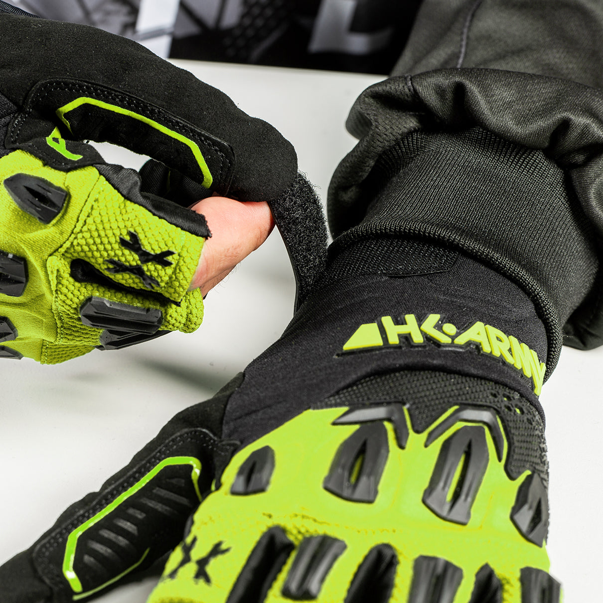 hk army handschuhe Hardline Armored Glove