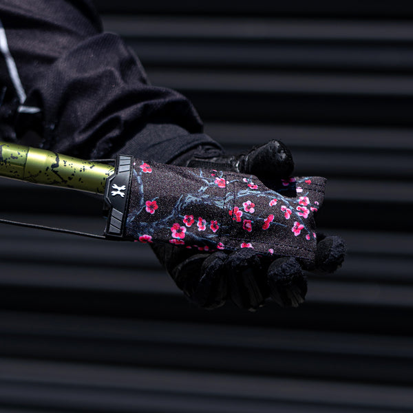 Blossom Black - Barrel Condom