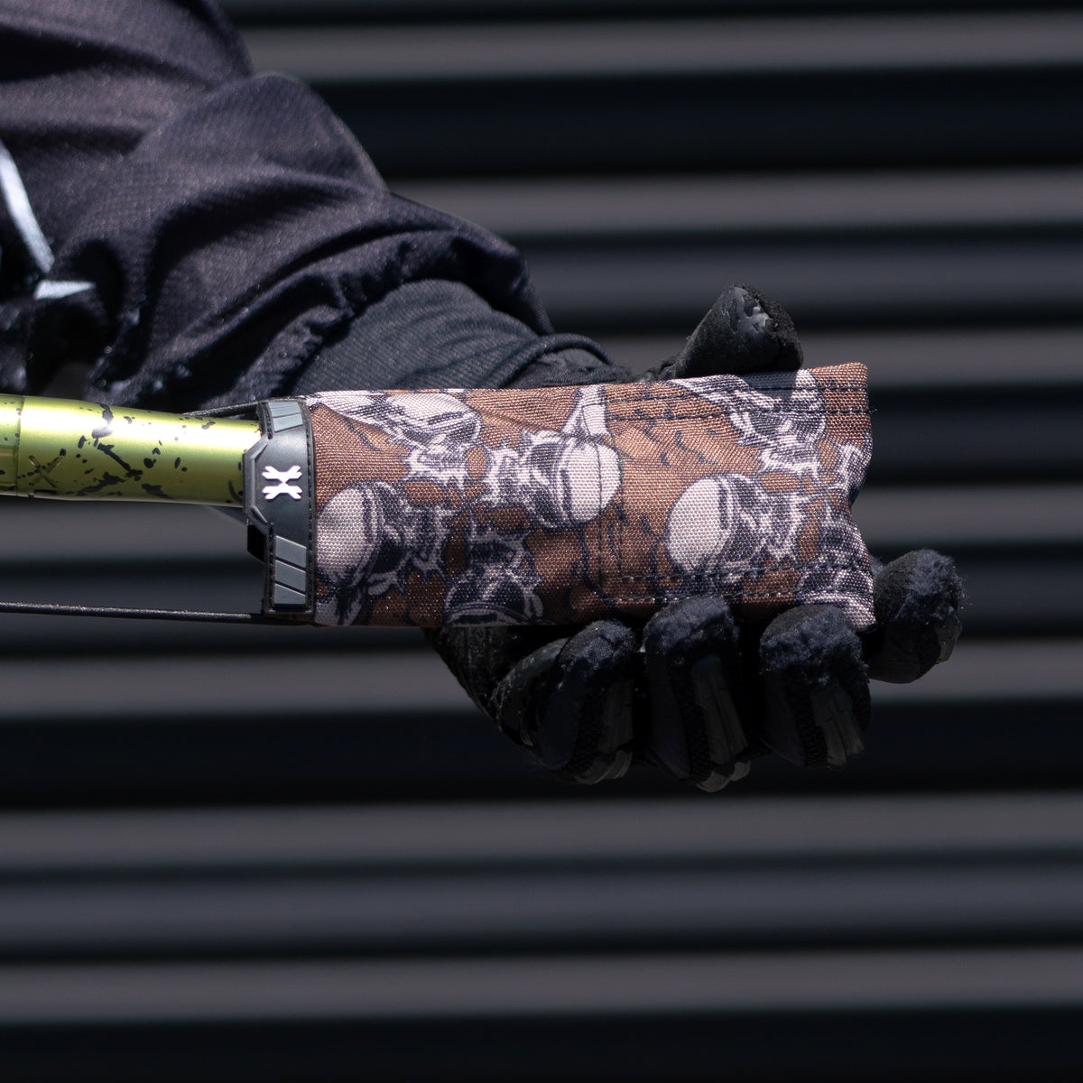 Hostilewear Skulls Brown - Barrel Condom