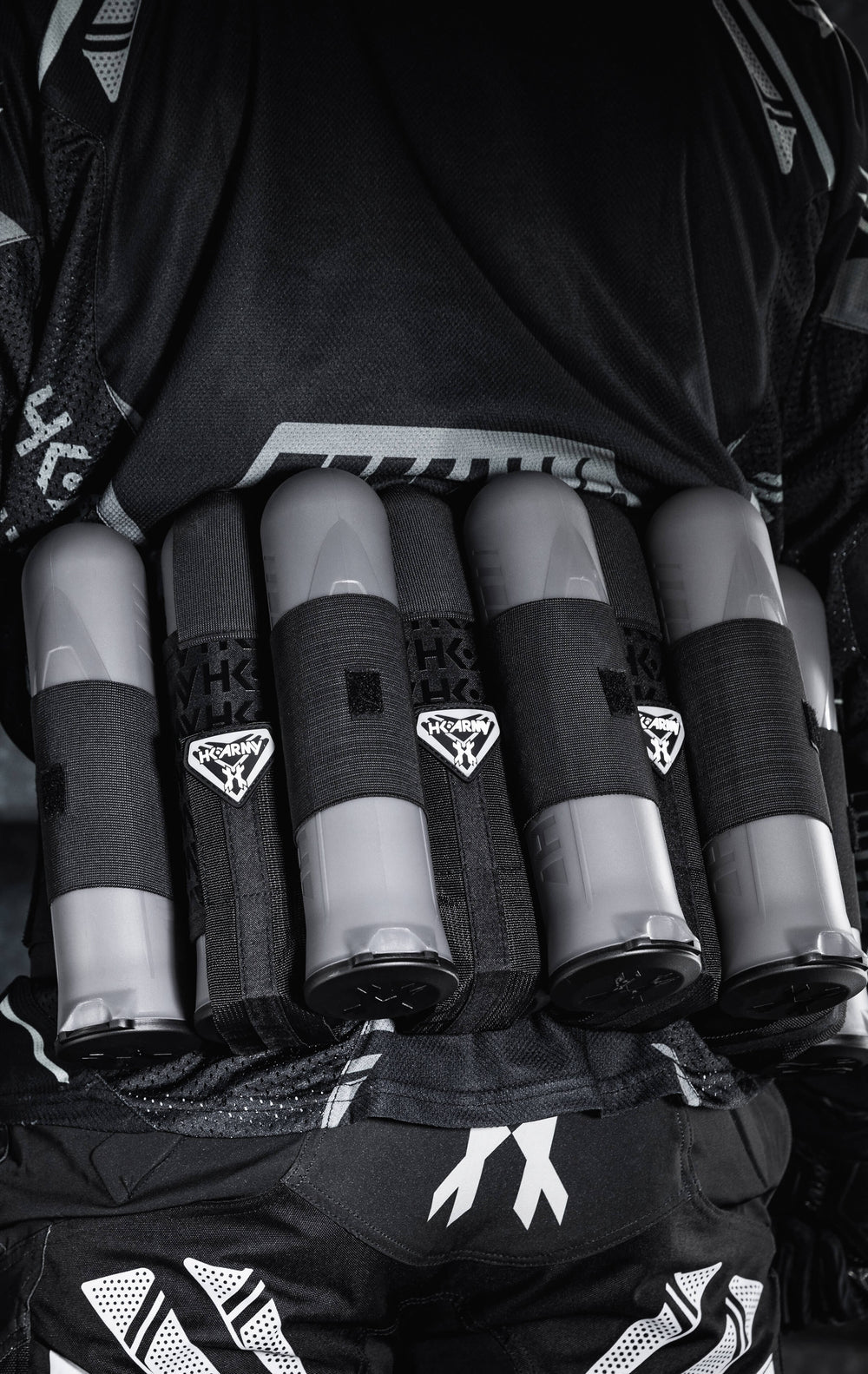 Carry up to 9 pods.