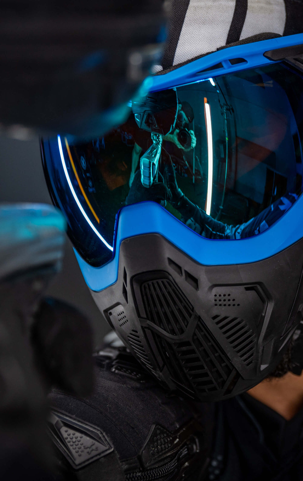 SLR Wave Goggle with Arctic Lens.