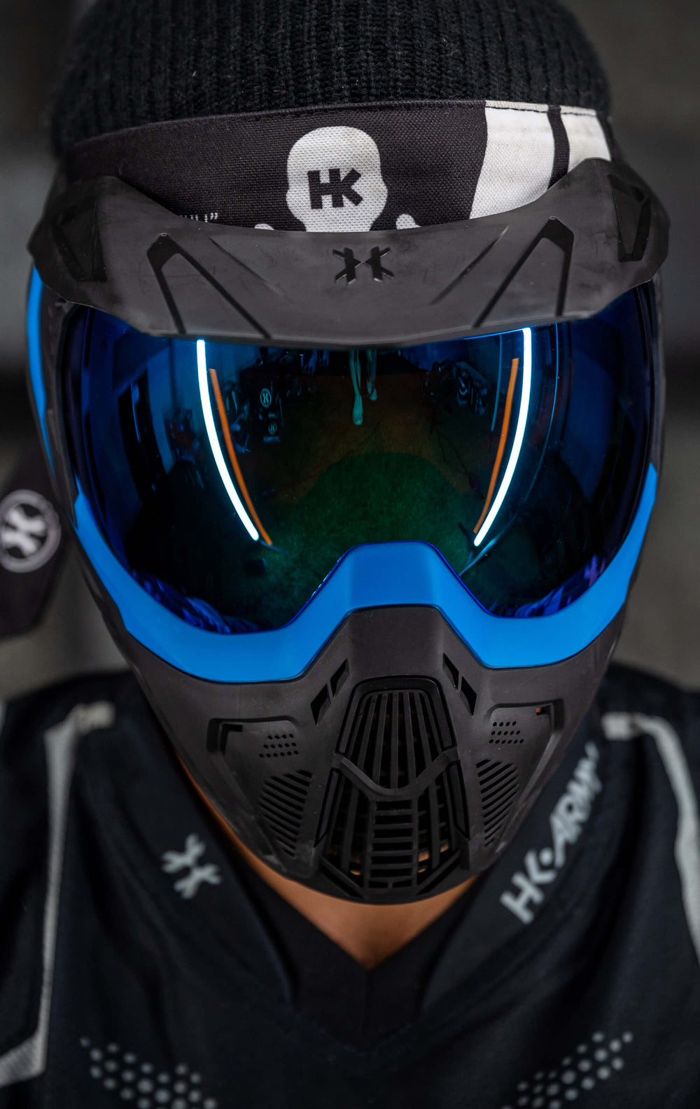 SLR Wave Goggle with Arctic Lens and Universal Black Visor. Visor not included.